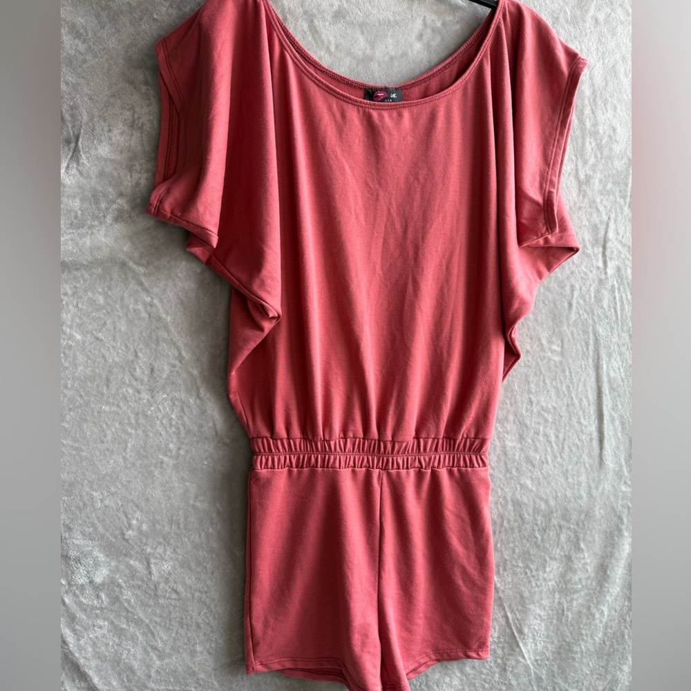 INC USA Women's Medium Coral Short Sleeve Sweatshirt Romper‎